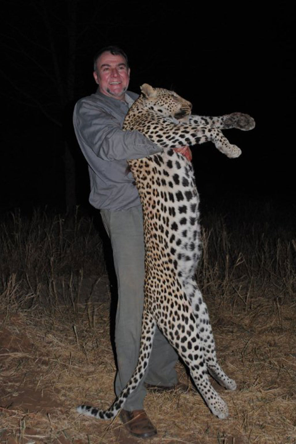 Leopard-Hunting-Outfitters-in-South-Africa.jpg