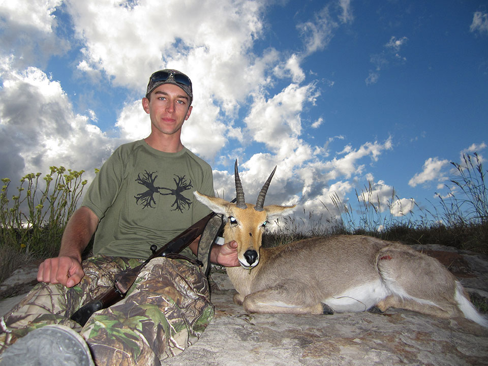 Plains-Game-Hunting-Reedbuck-in-South-Africa.jpg