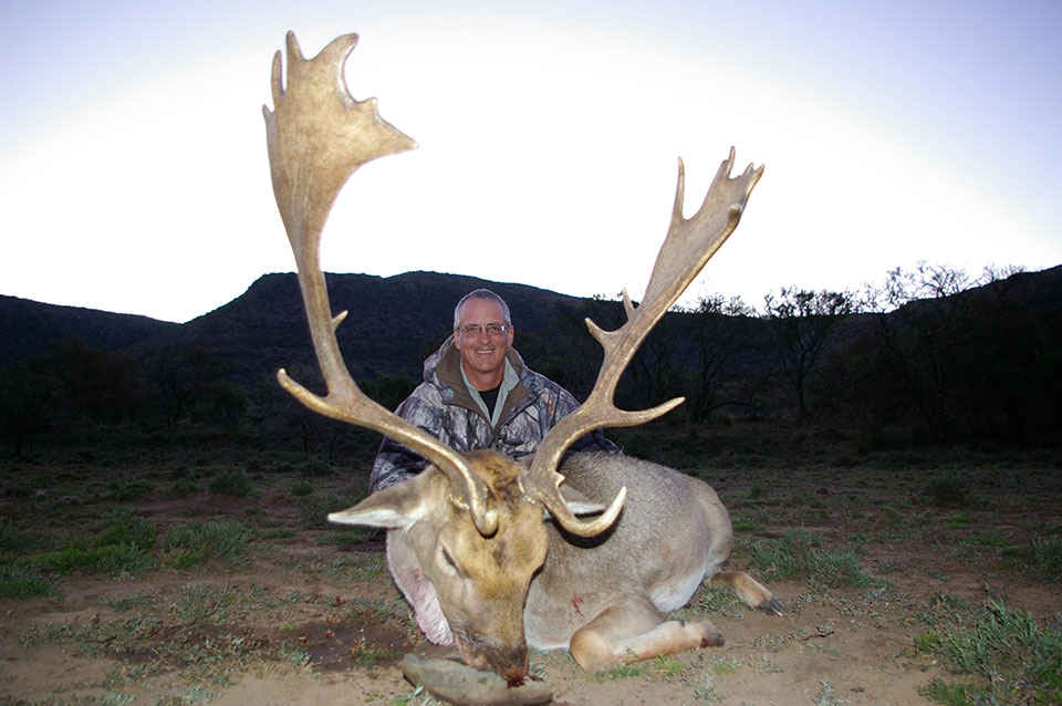 Trophy-Plains-Game-Fallow-Deer-Hunting-South-Africa.jpg