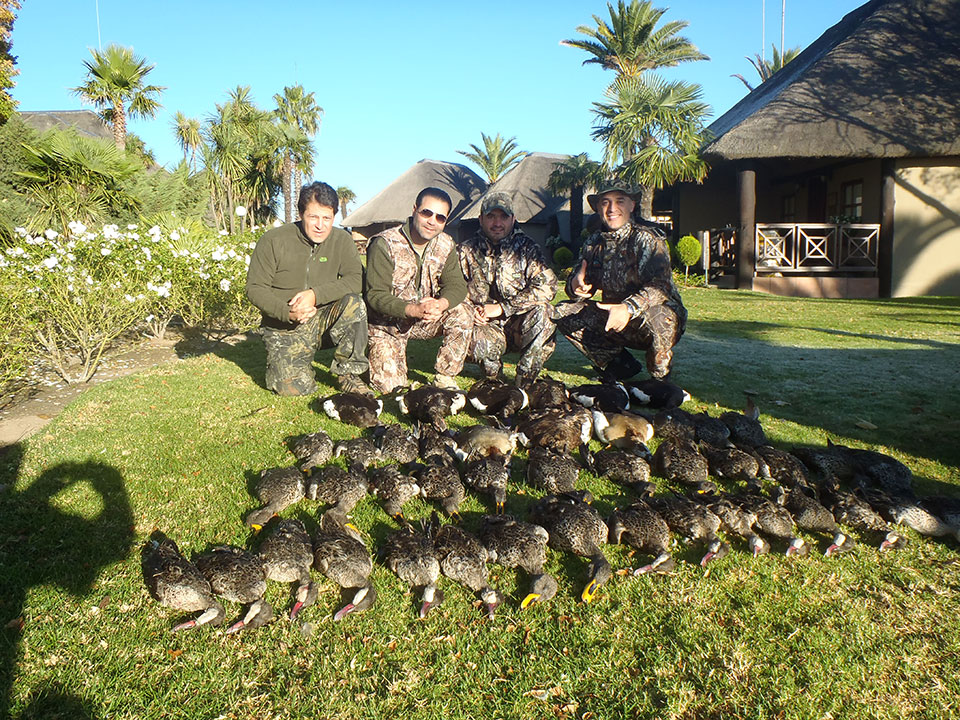 Duck-Hunting-Guides-and-Outfitters-in-South-Africa.jpg